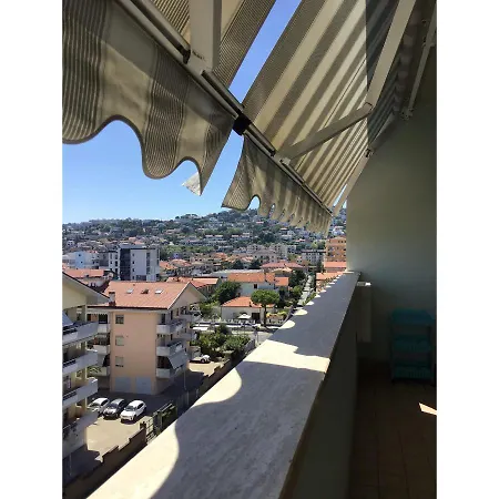Casa Vacanze Fronte Mare Apartment *
